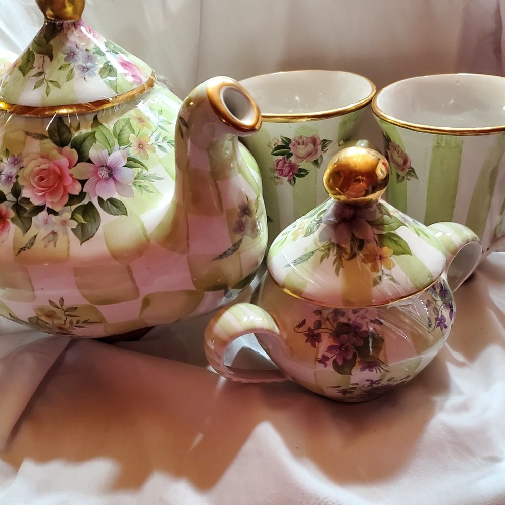 Mackenzie child's sweet pea tea set